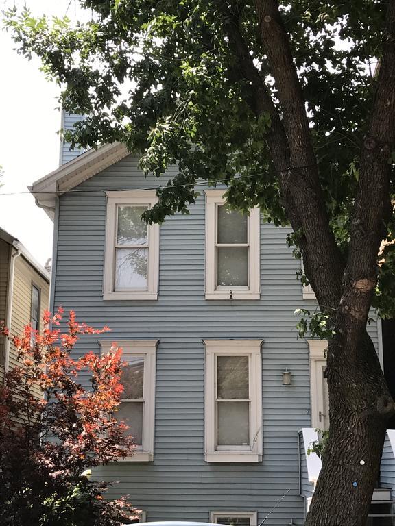 3 Bedroom Spacious Home In Ideal Location W Free Parking Back Yard Pets Welcome Chicago Exteriör bild